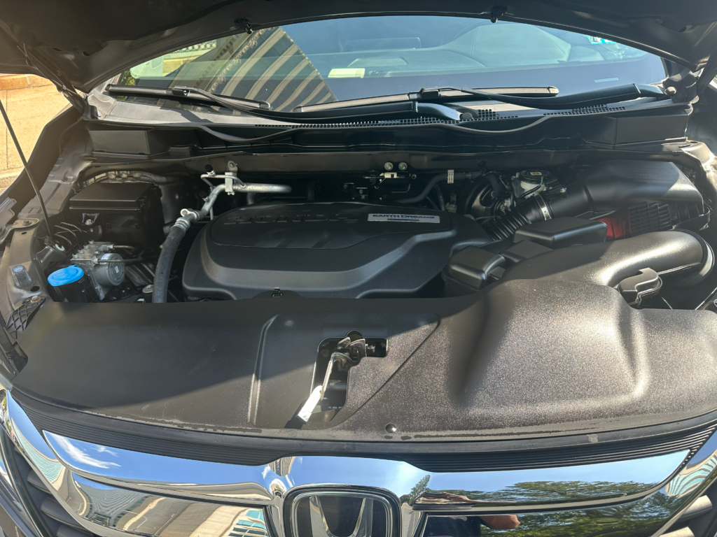 A close up of an engine of a car