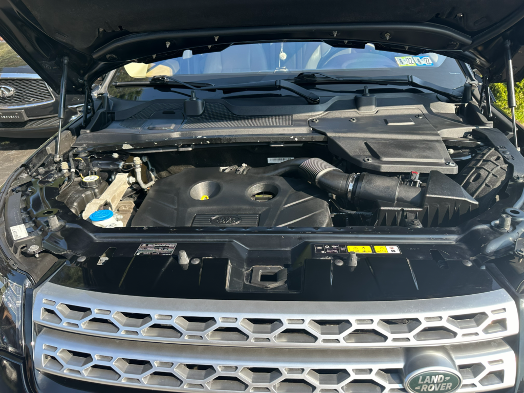 A close up of an engine of a car